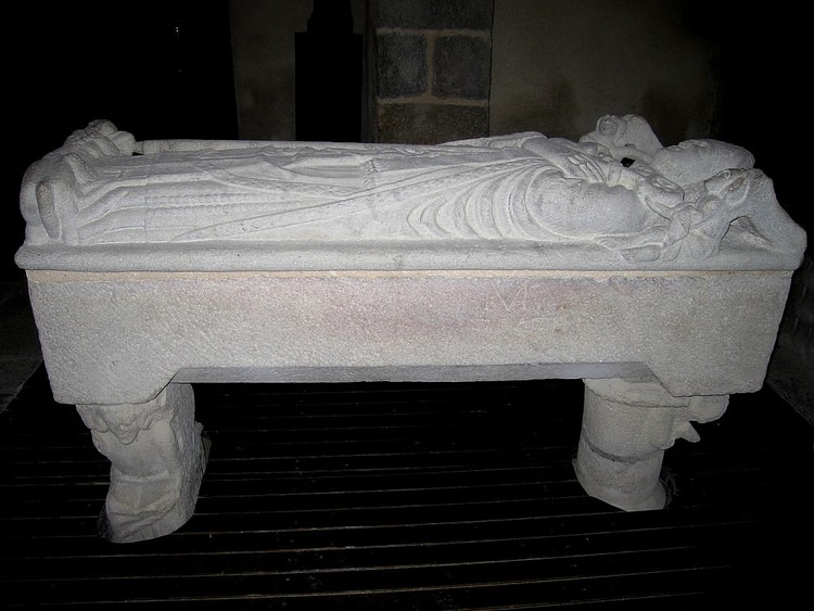 Sarcophage saint lunaire